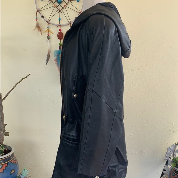 Hooded Leather Jacket 🧥 - Picture 5 of 10